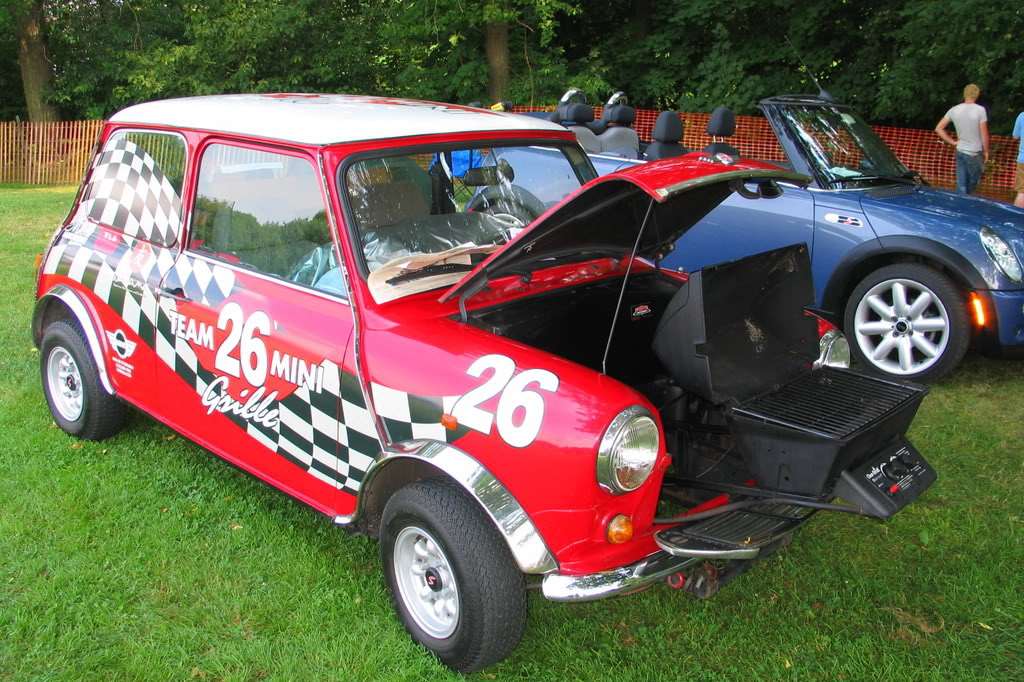 Τσικνοπέμπτη στο αυτοκίνητο