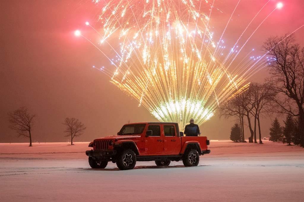 Tο Jeep Gladiator σαρώνει τα views
