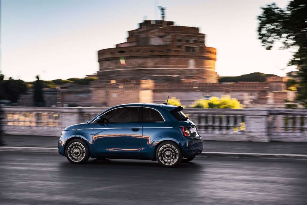Fiat 500 electric hatchback limited edition