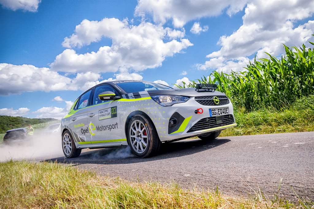 Opel Corsa-e Rally: Η ασφάλεια ψηλά