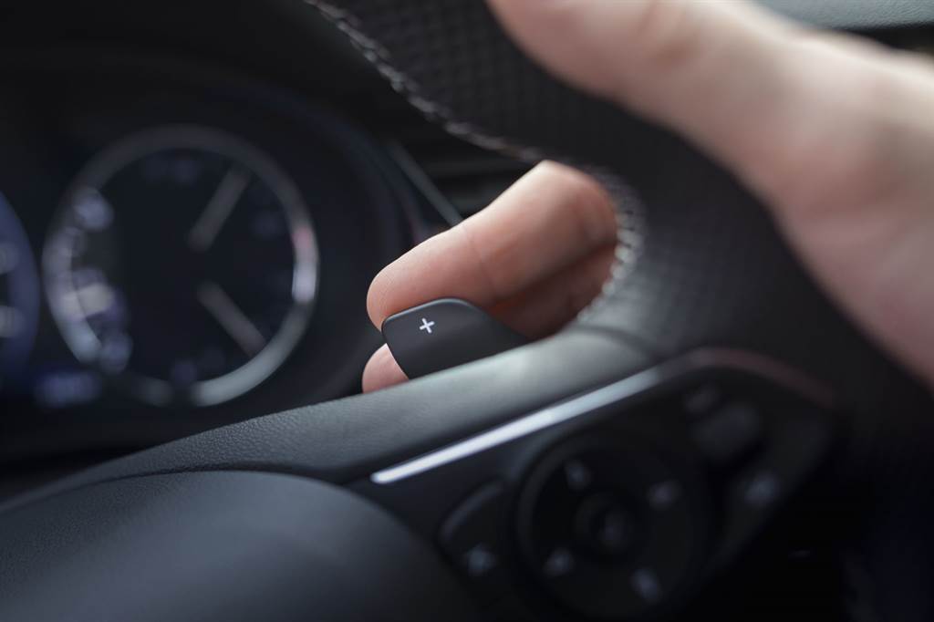 Το Opel Insignia διευρύνει την γκάμα κινητήρων