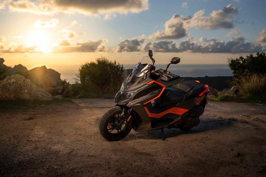 Kymco 2021: "Time to Excite" F9 DT X360 KRV