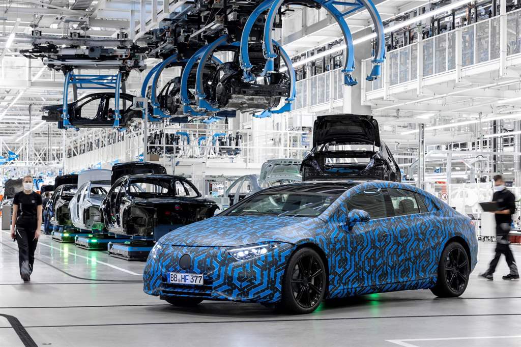 Με 6 νέα μοντέλα EQ Mercedes-Benz  έως το 2022