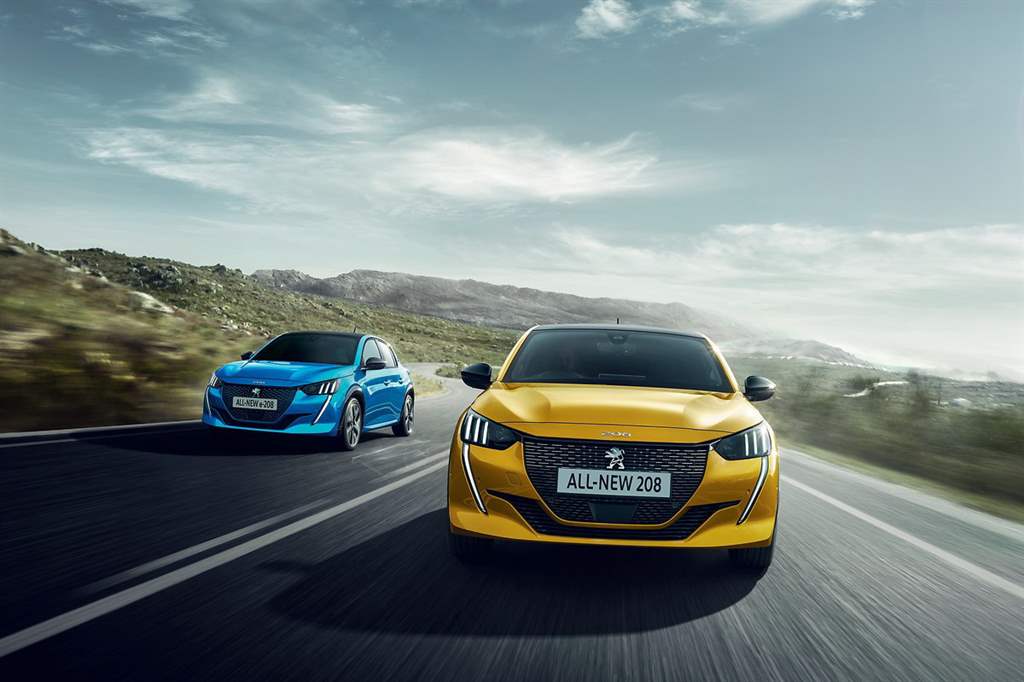 Το Peugeot 208 και e-208 μίλησε Ιαπωνικά