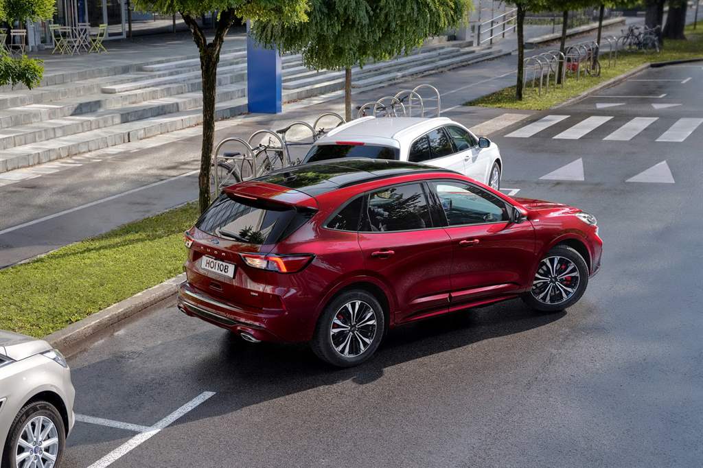 Ford Kuga Με ολοκληρωμένο πακέτο ασφάλειας