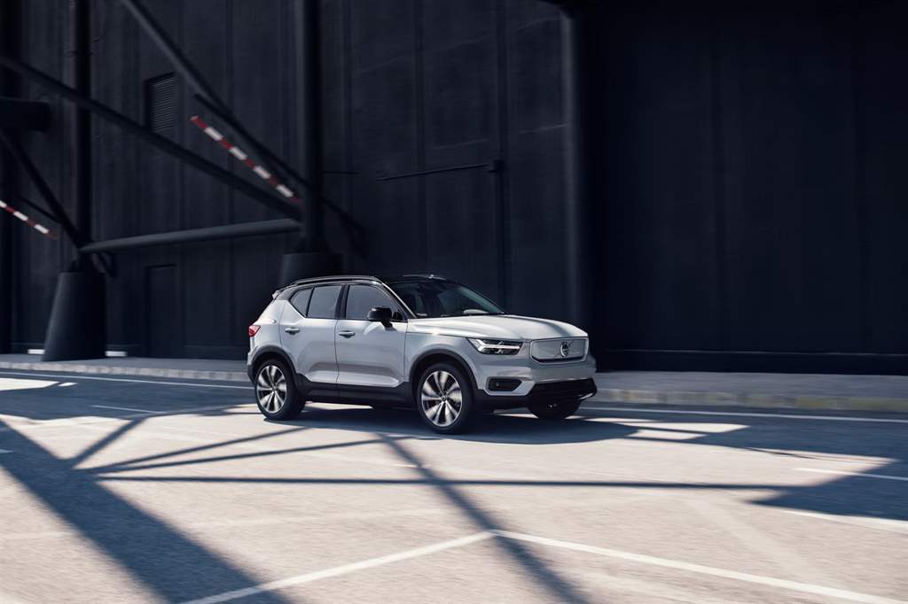 Καλπάζει η Volvo Cars