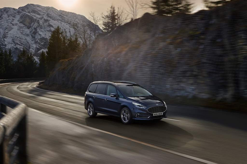 Ford S-MAX Hybrid