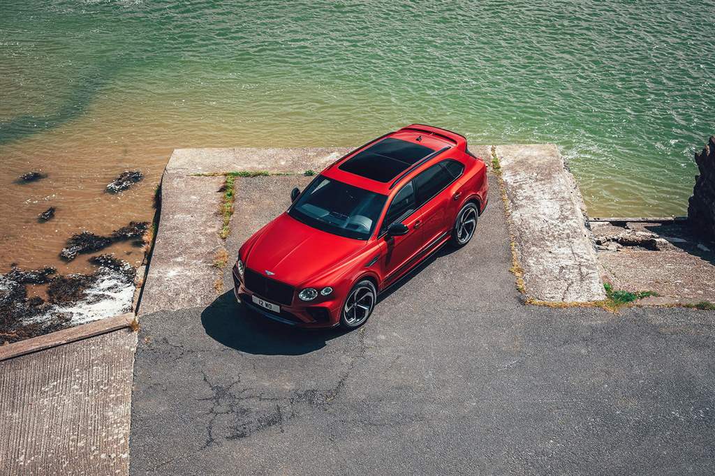 Η νέα Bentley Bentayga S