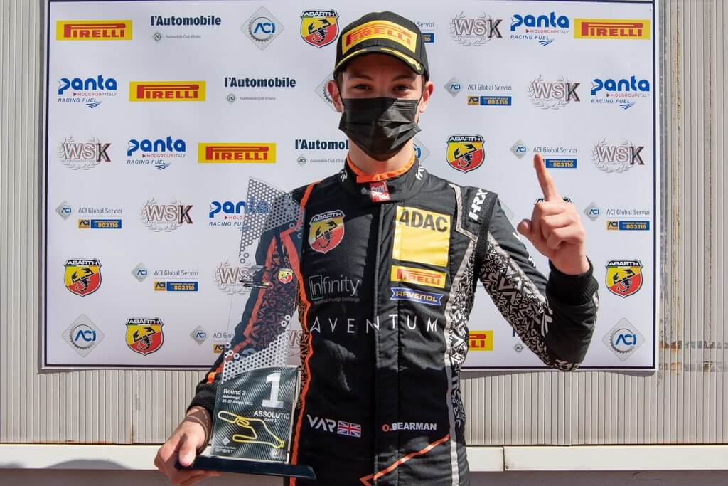 Ο Oliver Bearman και η Van Amersfoort Racing κυριάρχησαν στον τελευταίο γύρο του Ιταλικού θεσμού F.4 Championship 