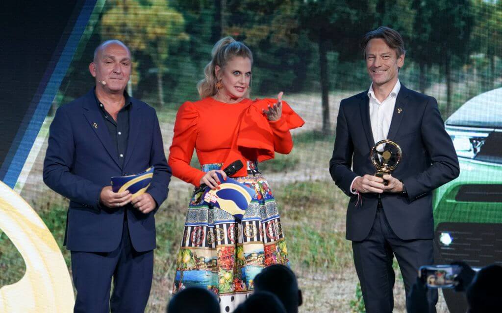 Το νέο Opel Mokka-e κέρδισε το “Χρυσό Τιμόνι 2021”