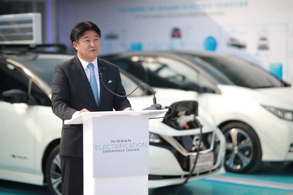 Η Nissan παρουσιάζει το πρόγραμμα Blue Switch 