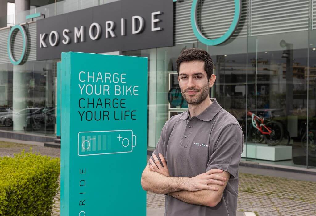 Η KOSMORIDE στηρίζει τον Μίλτο Τεντόγλου