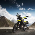 01 Aprilia Tuareg 660 Acid Gold-min