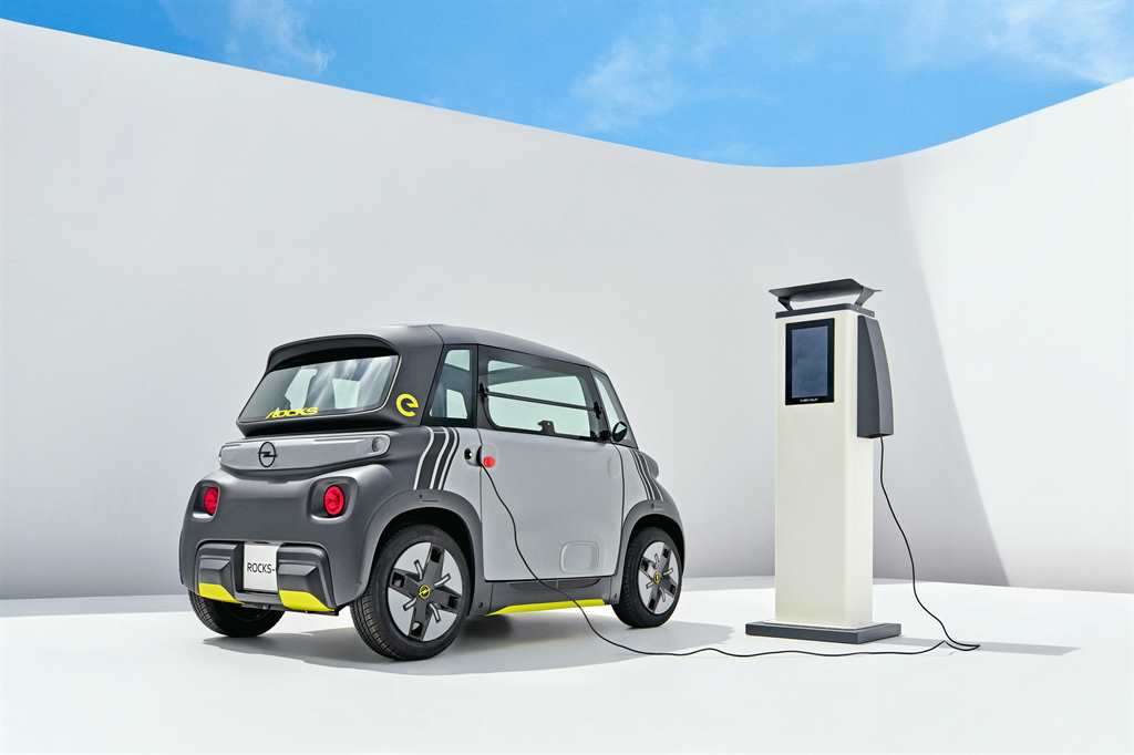 07-Opel-Rocks-e-516670