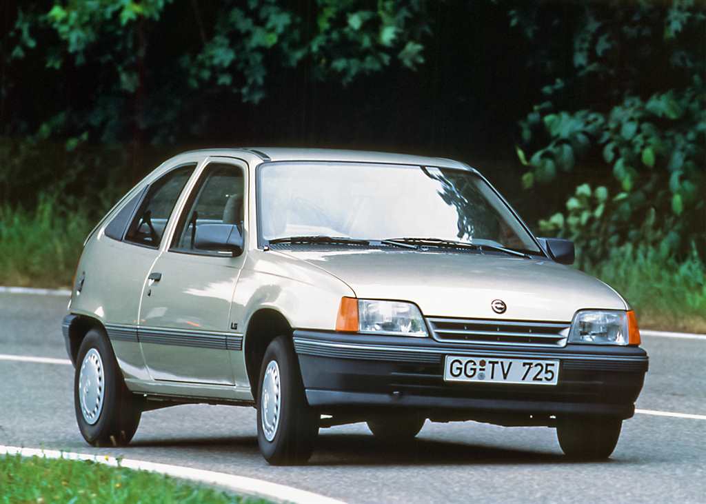 09-Opel-Kadett-E-LS-10426