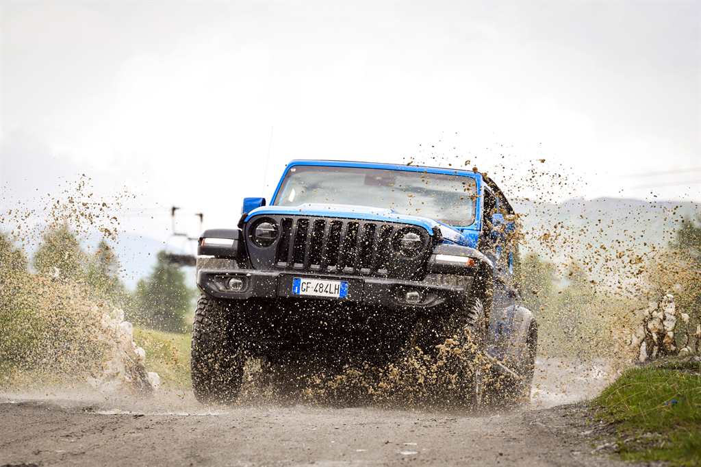 11_Jeep_Wrangler_4xe