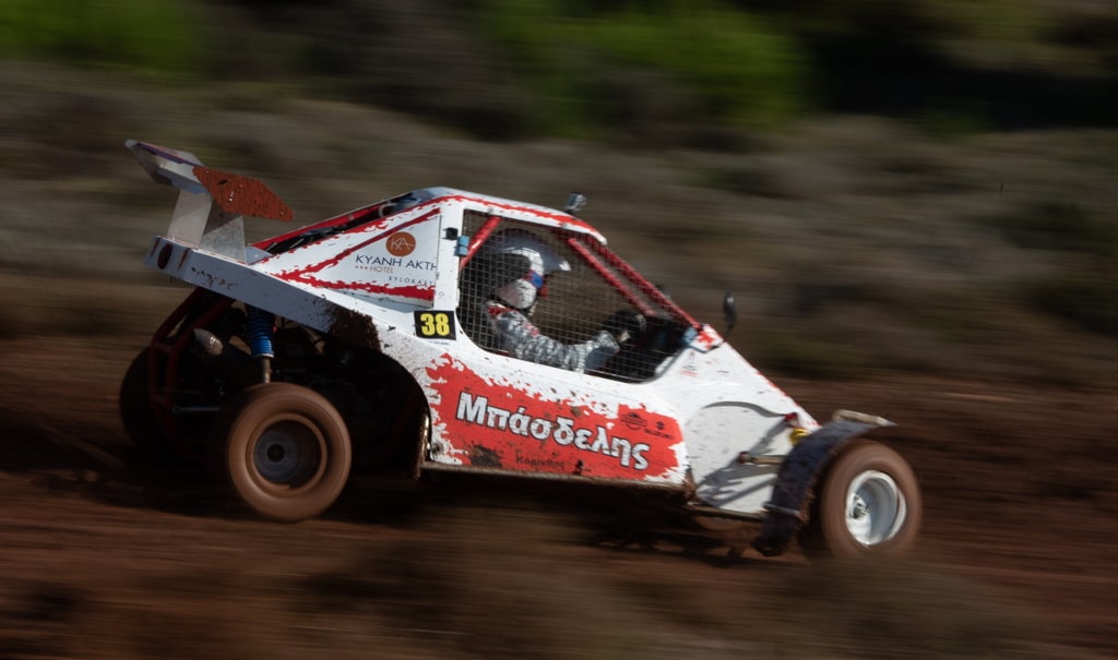 15588e84edaf66eda52659e2d2b8ce3c7cd7ccff48a40be5a1e132a7360a0fa3