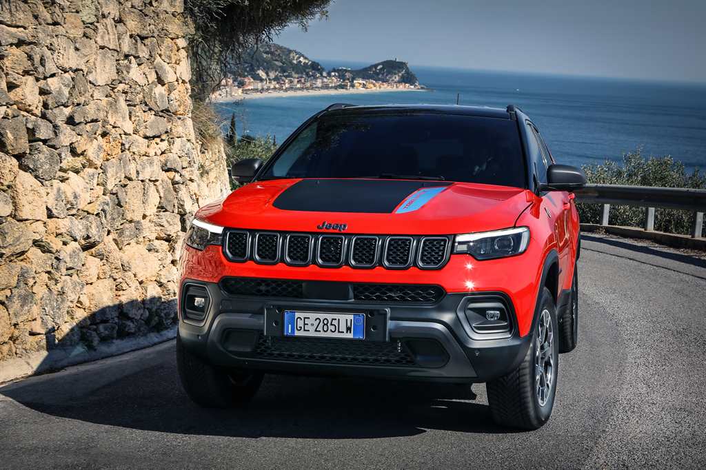 1. New Jeep® Compass Trailhawk 4xe