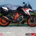2019-KTM1290SUPER-DUKE-GT_09-(2)