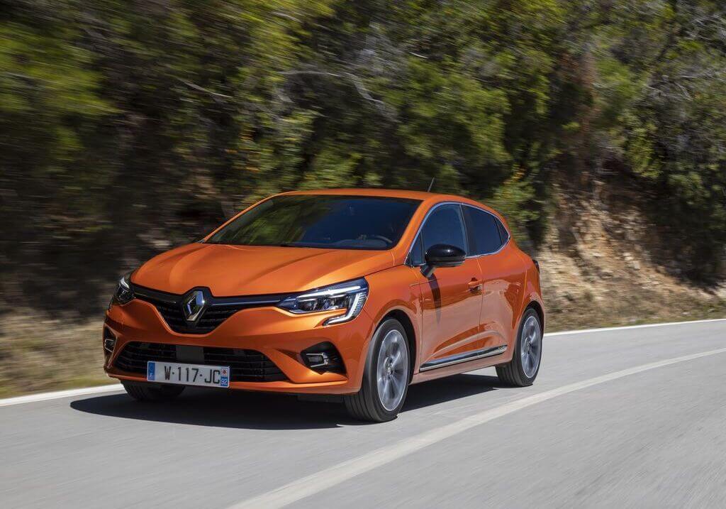 2019 - New Renault CLIO test drive in Portugal_LOW