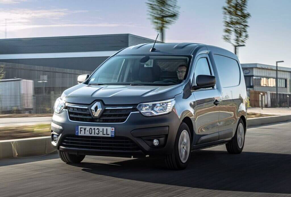 2021 - New Renault Express Van - Tests drive (1)_LOW (1)