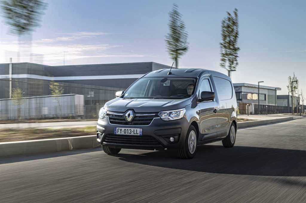 2021 - New Renault Express Van - Tests drive (1)_LOW