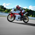 2022_YAM_YZFR320SV_EU_SW_ACT_008_03_preview