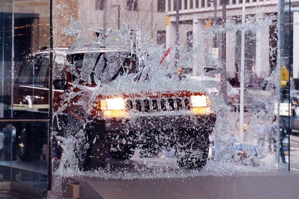 5th moment_1992 Detroit Auto Show Jeep Through Glass