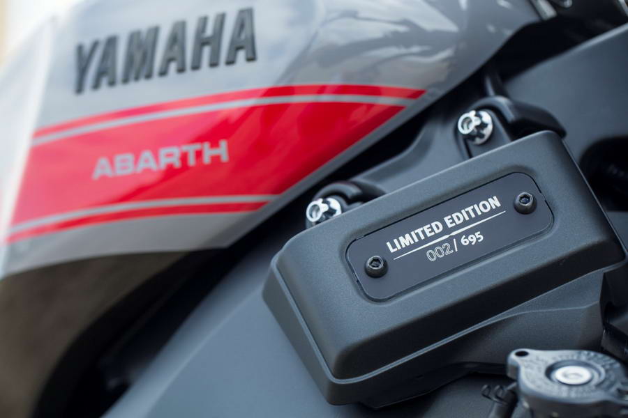 Abarth 695 & XSR 19