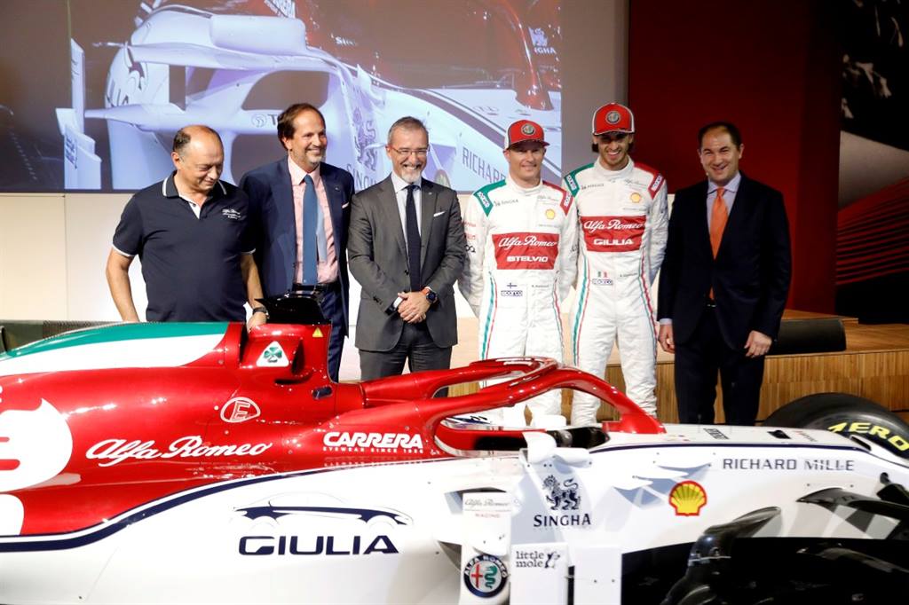 Alfa-Romeo_Racing-C38_04