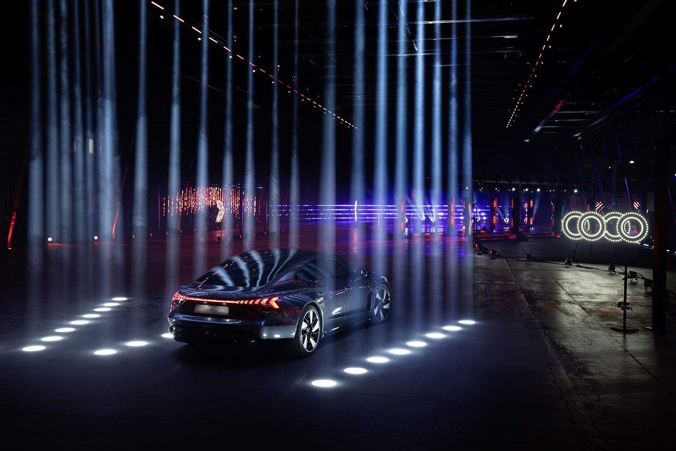AUDI E-TRON GT__05