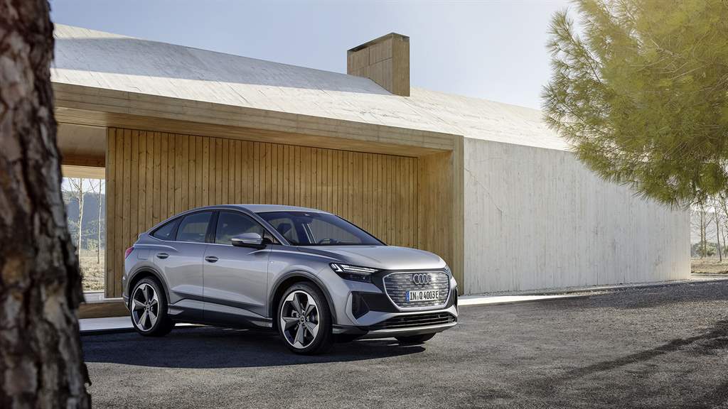 AUDI Q4 E-TRON_03