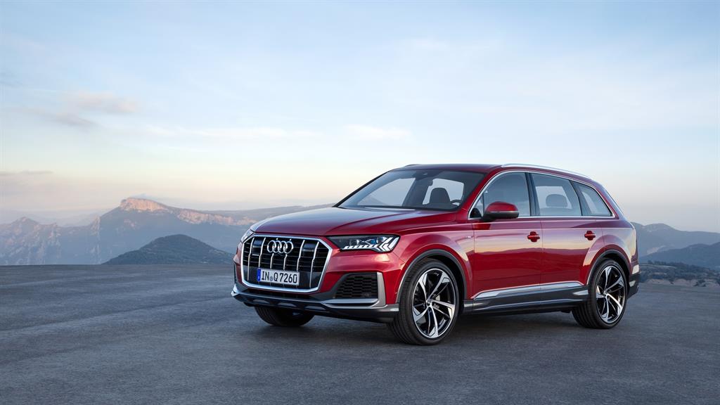 AUDI Q7_06