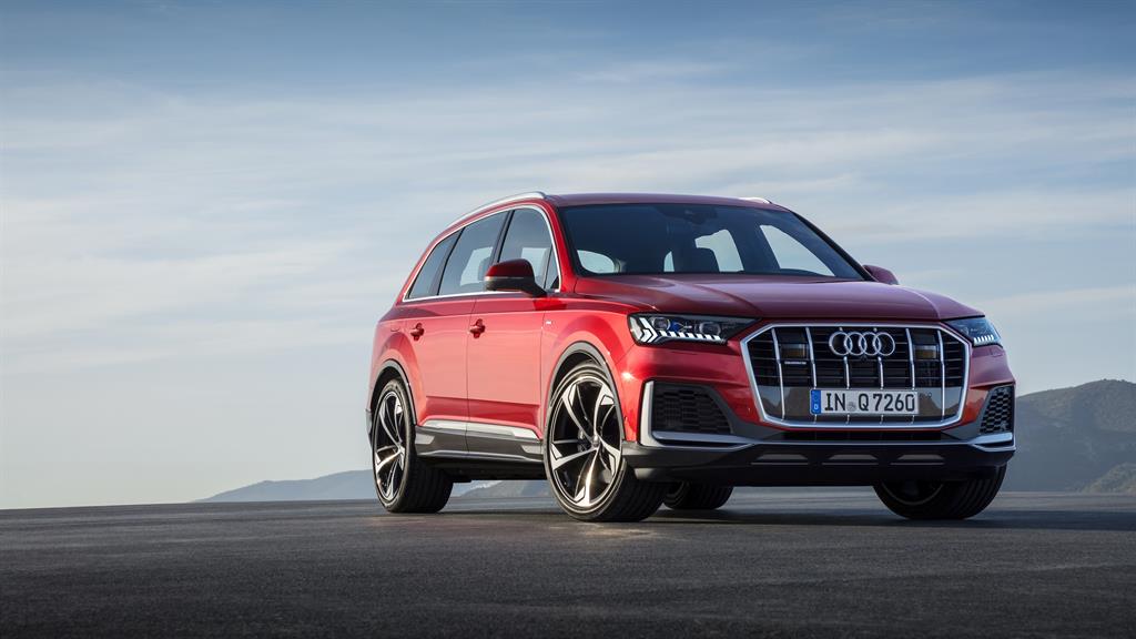 AUDI Q7_07