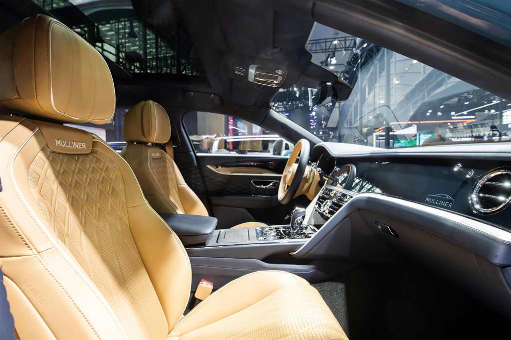 BENTLEY - China Debuts - Flying Spurs - 4