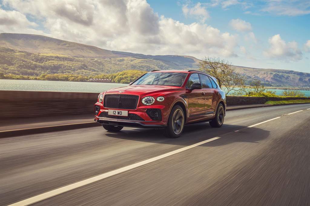 Bentley Bentayga S_03