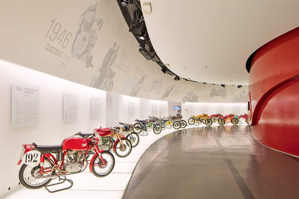 DUCATI MUSEUM_RACING ROOM_4