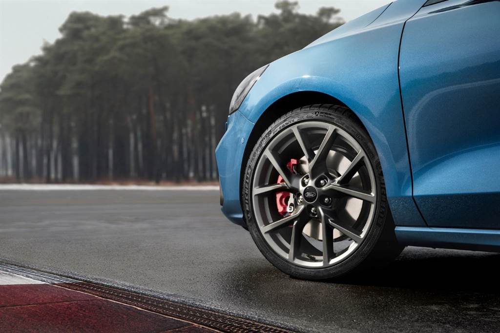 Ford Focus ST_ 09