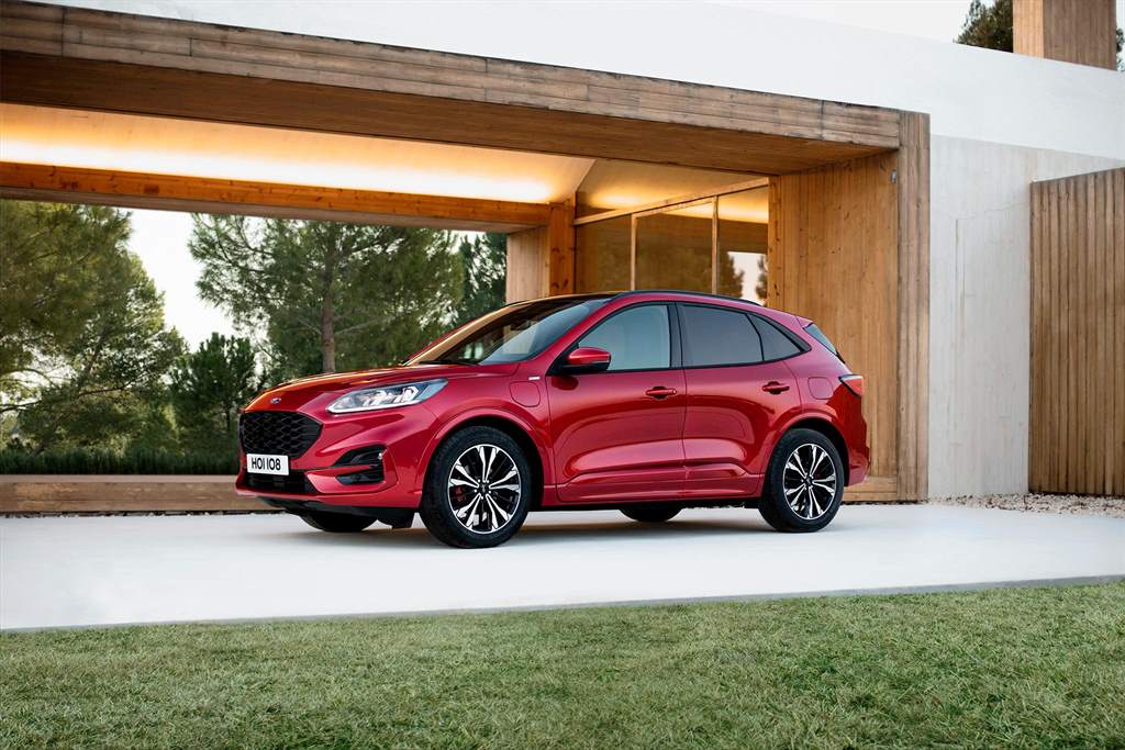 Ford Kuga_ 04