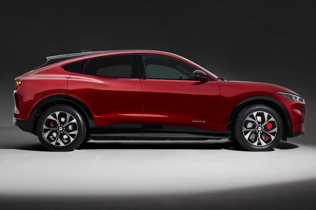 FORD_MACH-E_19_resize