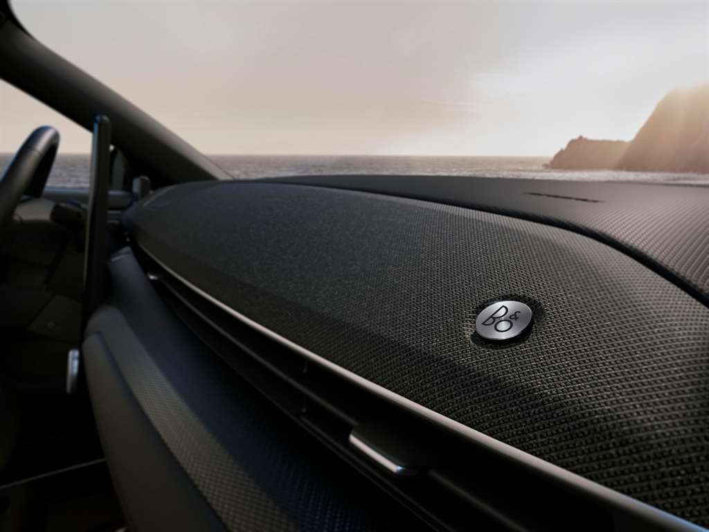 FordMustangMach-E_BO_04