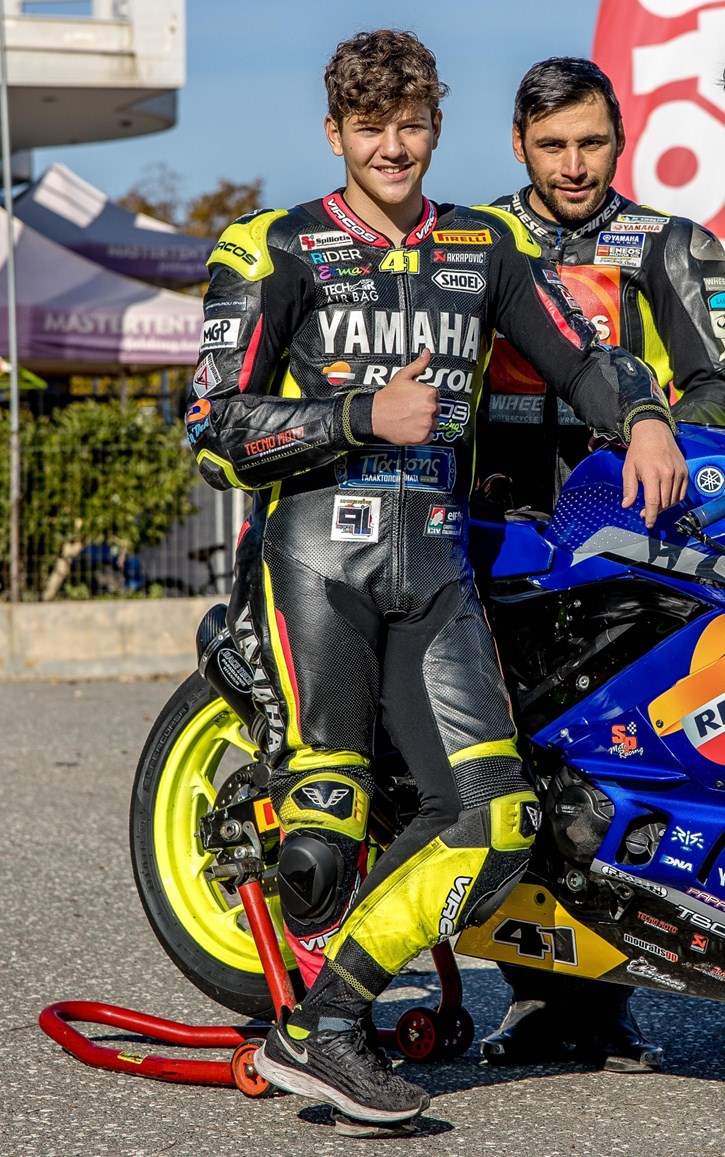 Giannis peristeras Yamaha R3 06