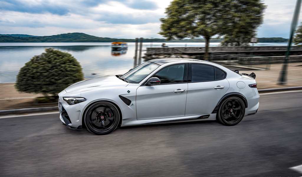 Giulia GTA Trofeo White (1)