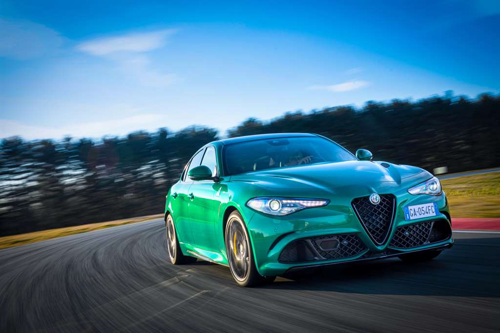 Giulia&Stelvio Quadrifoglio_04