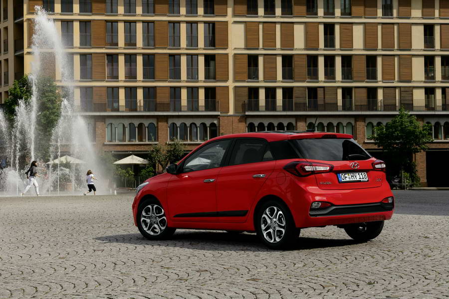 Hyundai sales a6m18 13