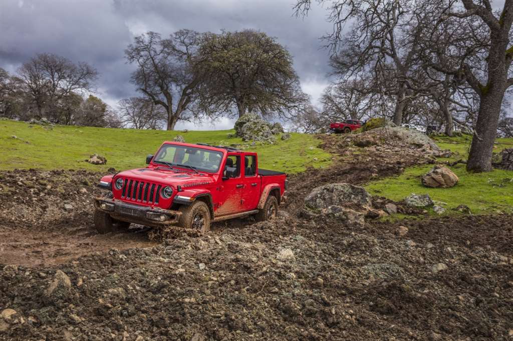 Jeep_Gladiator_04
