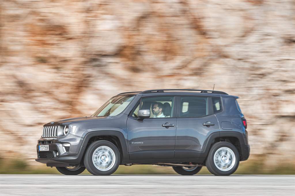 Jeep renegade_03