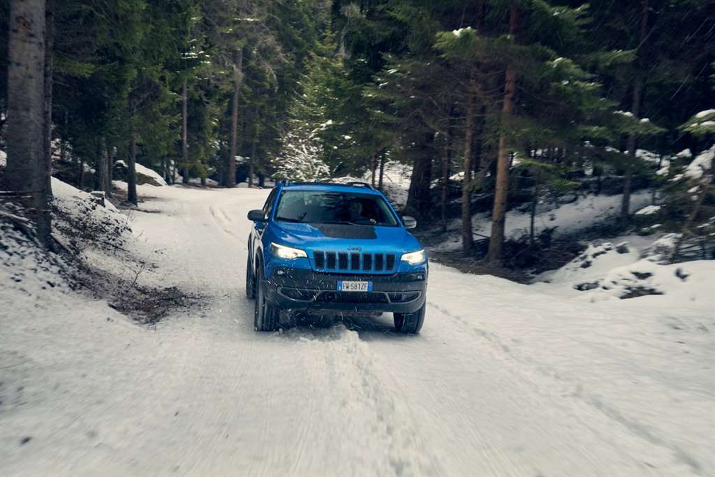 Jeep_Winter_12
