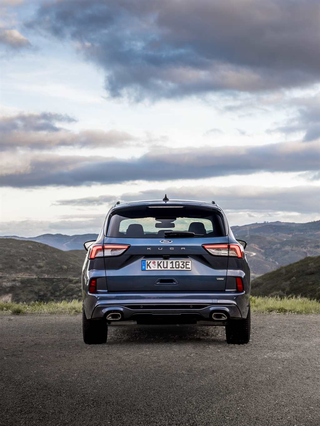 Kuga_ST-Line_X_Plug-In_Hybrid_011