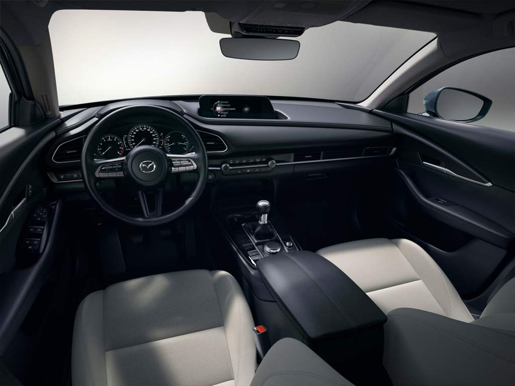 Mazda_CX-30_04